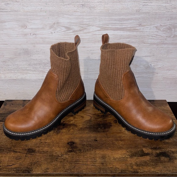 Universal Thread Shoes - Universal Thread Daphne Sock Boots - Women’s Size 9